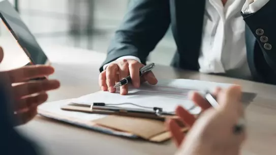 AB'nin Ücret Şeffaflığı Direktifi ile Kadınların Maaşları Nasıl Değişecek?