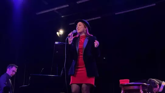 Deliorman ve konuk müzisyenler sahnede