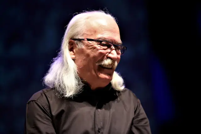 Kazadan sonra restoranın hasar görüntüsü