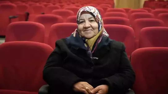 Kadriye Şenel tiyatro provası