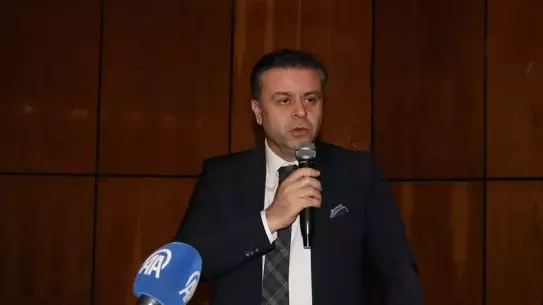 Kim Var etkinliğinde sahne performansı