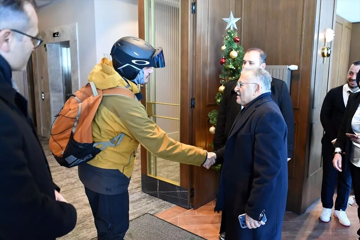 Erciyes Kayak Merkezi'nde 3 Milyon Turist Bekleniyor: Kayseri Büyükşehir Başkanı Büyükkılıç'tan Öngörü