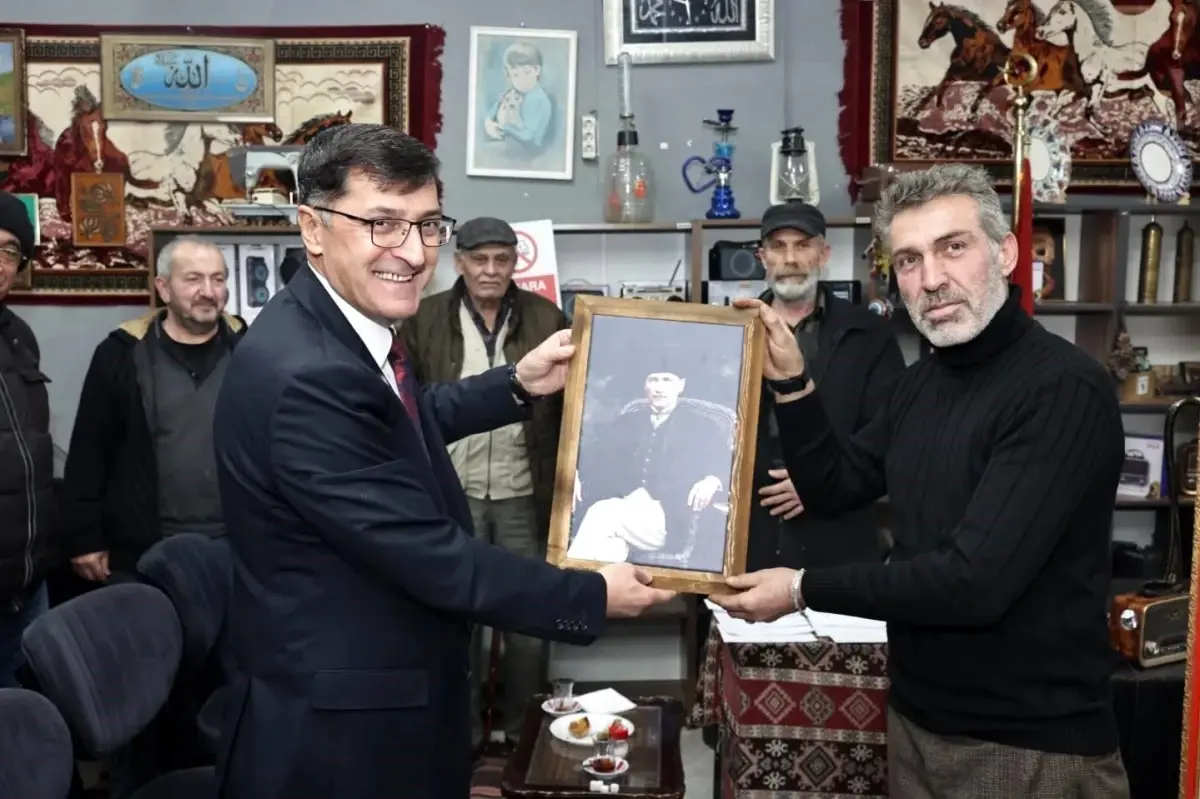 Kütahya’da Sanatsever Buluşması: Başkan Kahveci Antika Mezata Katıldı