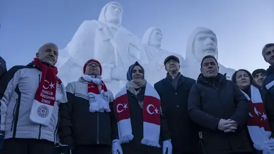 Sarıkamış'ta Şehitler İçin Dondurulmuş Anıtlar Açıldı: 111. Yıl Anma Etkinliği
