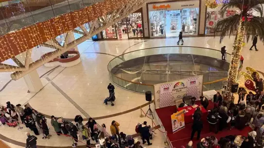 Ceylan Karavil Park AVM'de Saniye Bencik Kangal'la Unutulmaz İmza Günü