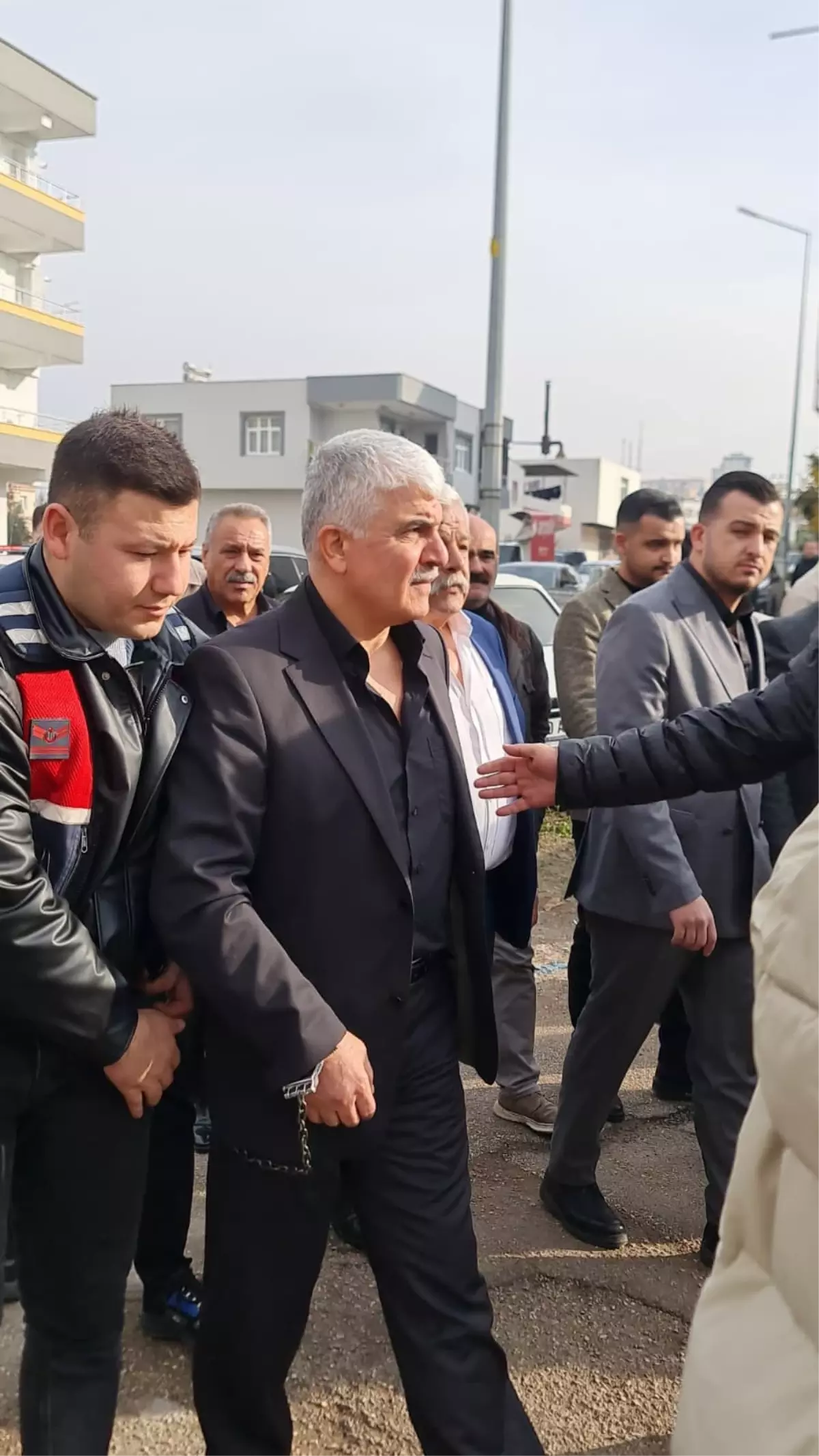 Abdullah Uçmak, İbrahim Tatlıses'in Saldırısının Azmettiricisi Olarak Cenazeye Katıldı