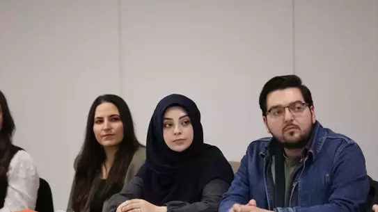 Kurultayda genç yazarların atölye çalışması