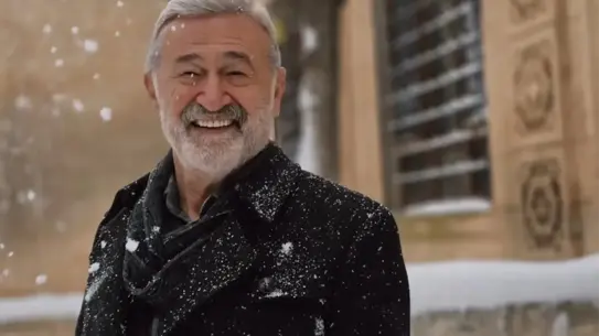 Uzak Şehir dizisinin kar yağışıyla süslenmiş Mardin sahnesi