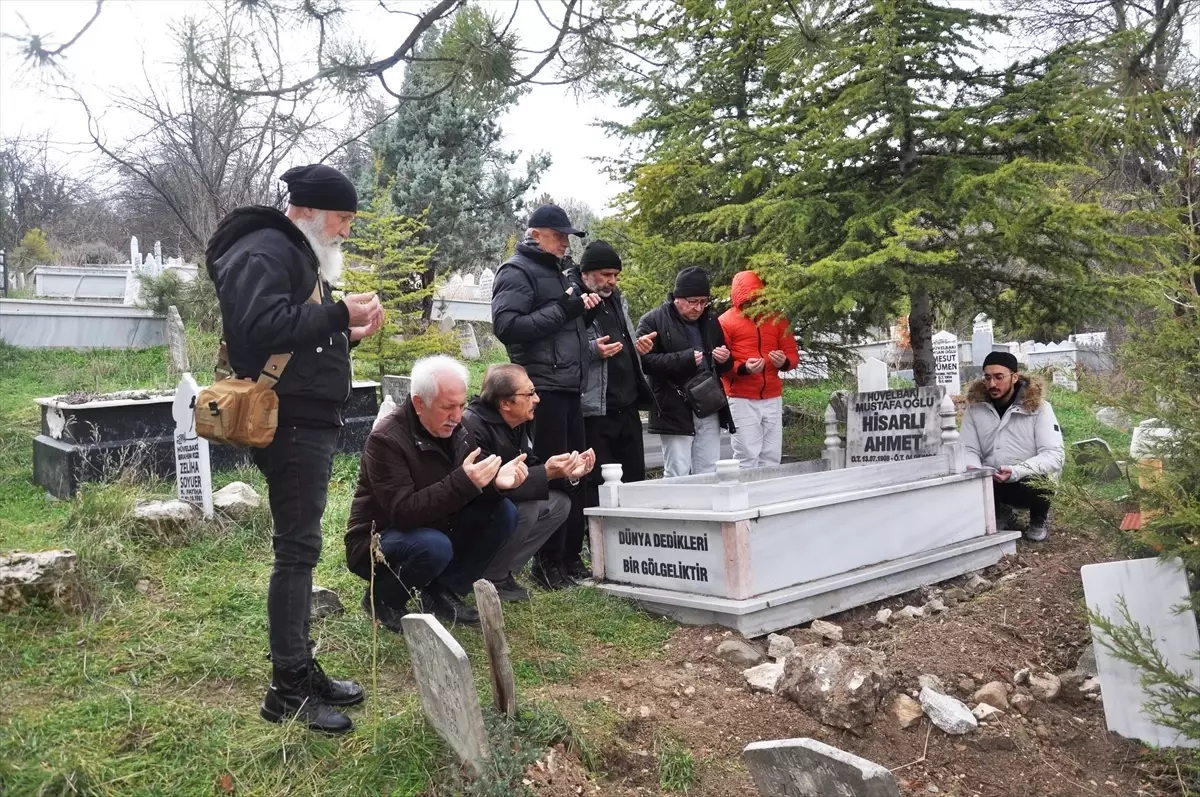 Hisarlı Ahmet’in 42. Yıl Dönümü: Kütahya’nın Türkü Diyarının Efsanesi Anıldı