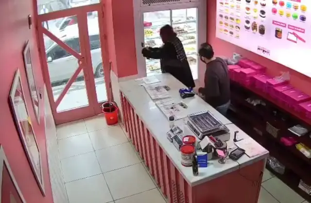 Mağaza içinde çekilen anlık fotoğraf