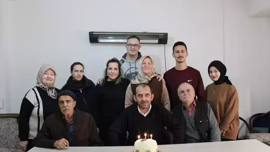 Beyaz Baston Haftası etkinliğinde sahne performansı