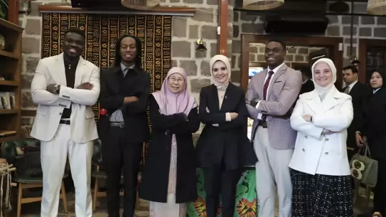 Wan Azizah İsmail, Ankara’daki Afrika Kültür Evi’ni Geziyor: Kadınların Sanata Katkısı Vurgulandı