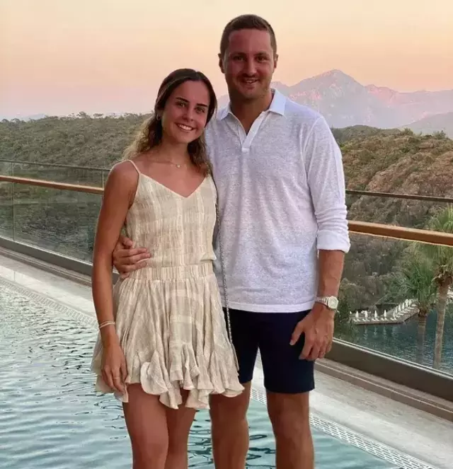 Aile içi iletişim teması