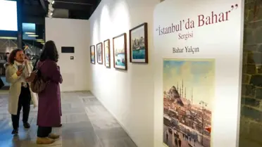 Bahar Yalçın’ın suyla boyadığı Boğaz manzarası