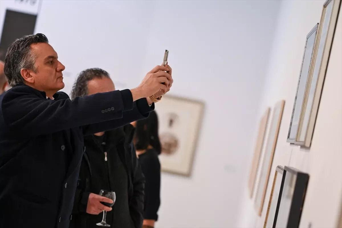 Ergin İnan’ın “Zaman ve İzler Arasında” Retrospektifi CerModern’da Sanatseverlerle Buluştu