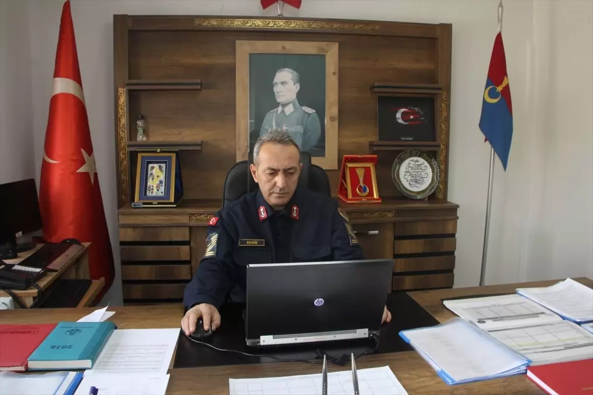 Bozyazı Jandarma Komutanı Akgün, 'Yılın Kareleri' Oylamasında Seçtiği Fotoğrafları Paylaştı