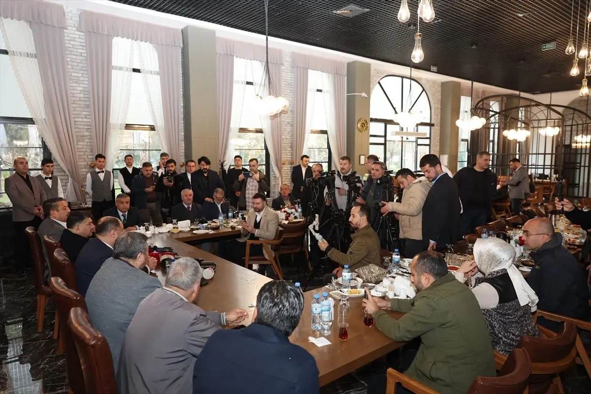 Başkan Gülpınar'dan Gazetecilere Teşekkür ve Destek Mesajı