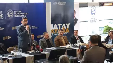 Etkinlikteki gazeteciler ve katılımcılar