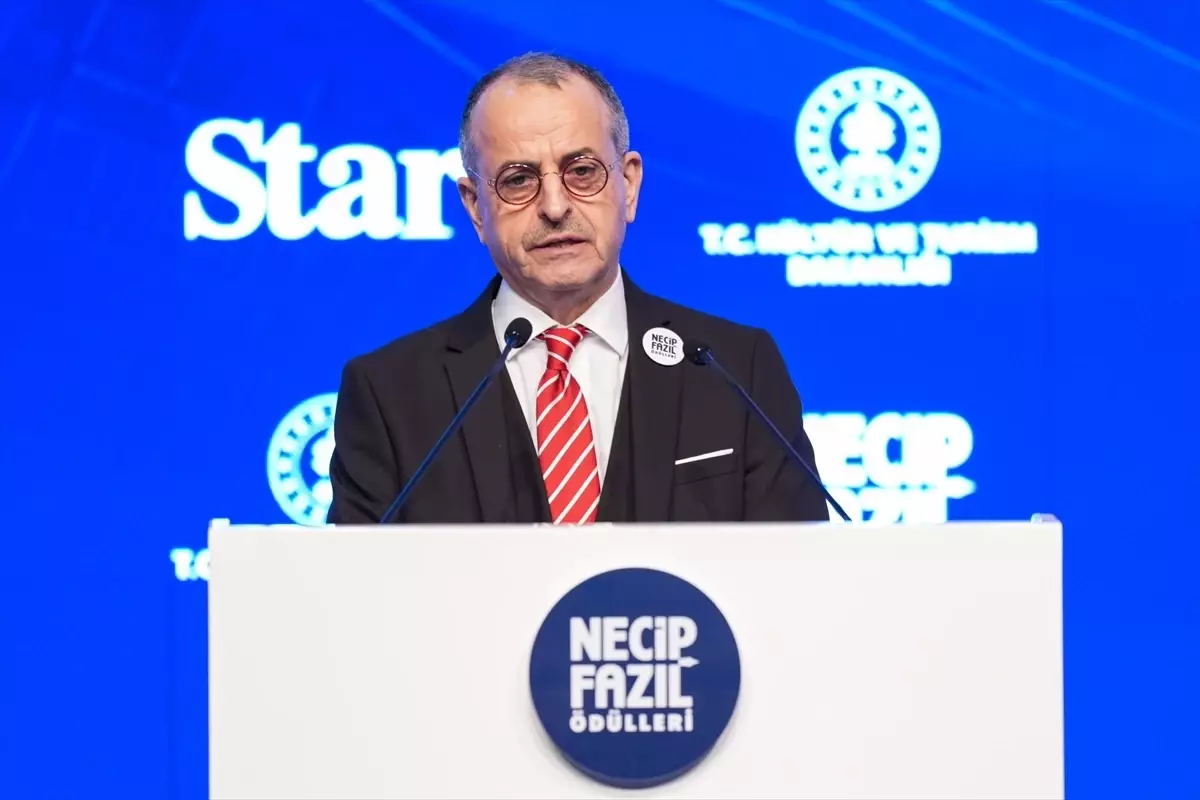 12. Necip Fazıl Ödülleri Sahiplerini Aldı: Atatürk Kültür Merkezi'nde Görkemli Tören