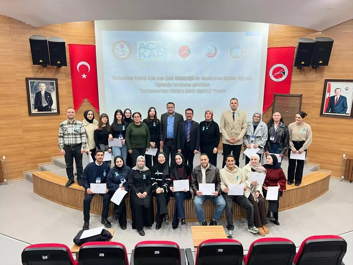 Kastamonu’da “Gönül Köprüsü” Sergisiyle Filistinli Öğrencilerin Sosyal Projeleri Sunuldu