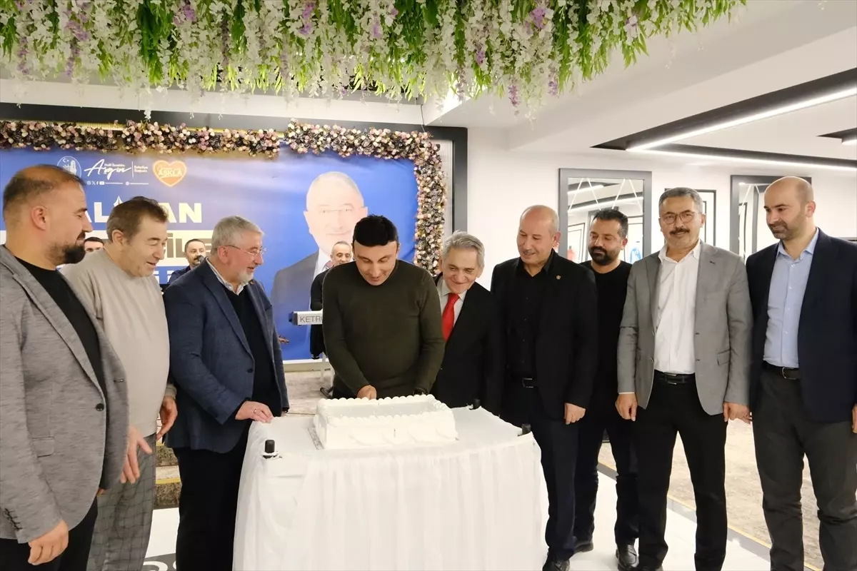 Çorum Belediye Başkanı Aşgın'dan Gazetecilere Özel Akşam Yemeği