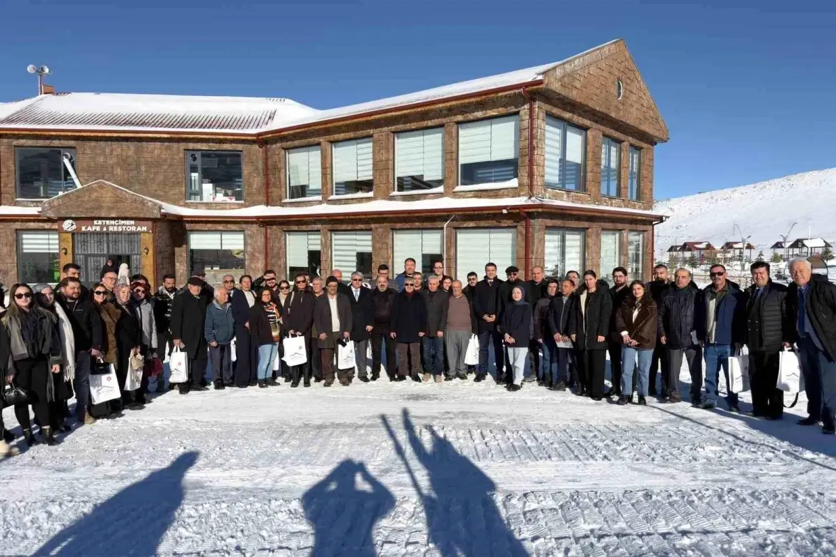 Niğde Valisi Cahit Çelik, Gazeteciler Günü’nde Veda Etkinliği Gerçekleştirdi