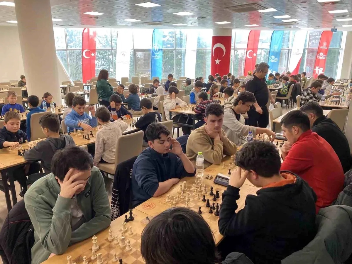 Kastamonu’da Çalışan Gazeteciler Günü İçin Düzenlenen Satranç Turnuvası Coşkusu