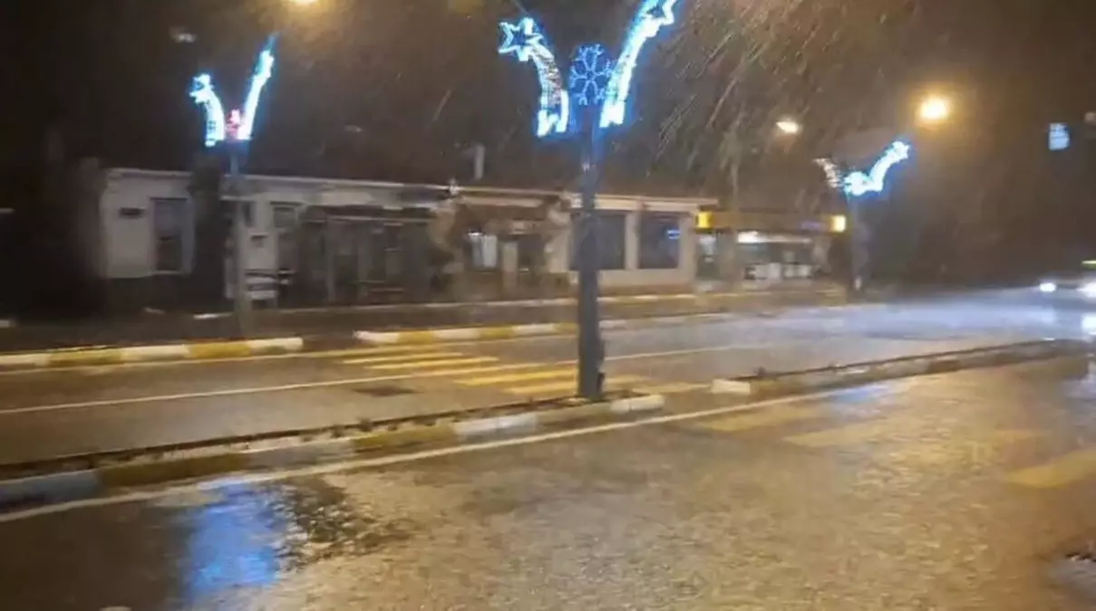 Ayvalık’ta Yağmur Sonrası Gökkuşağı Şöleni Göz Kamaştırıyor