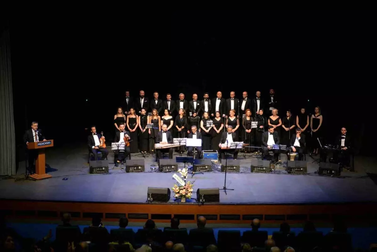 Medicana Bursa Hastanesi Sağlık Çalışanları Türk Sanat Müziğiyle Bursalıları Büyüledi