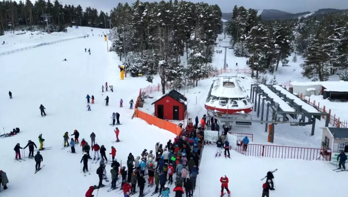 Sarıkamış Kayak Merkezinde Kristal Karın Büyüsü