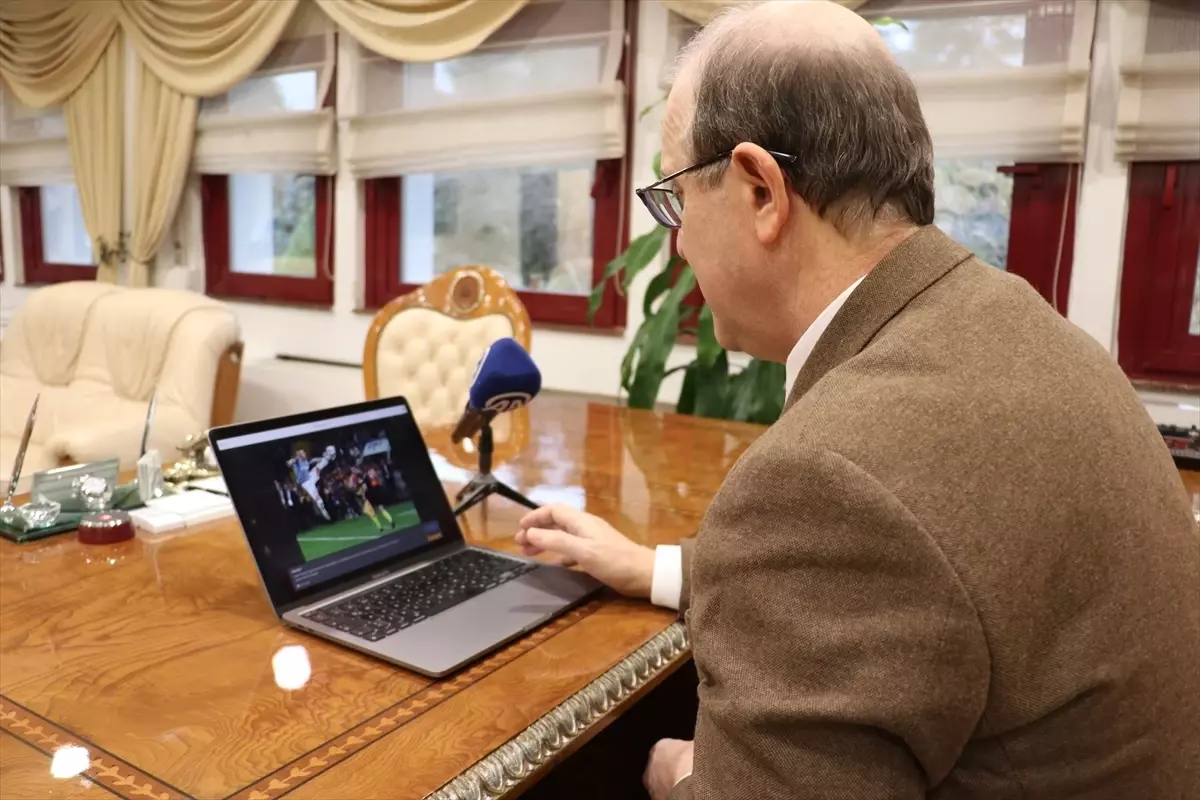 Prof. Dr. Çuvalcı, AA’nın Yılın Kareleri Oylamasına Katıldı