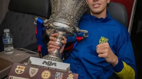 THY uçakında Barcelona kutlaması