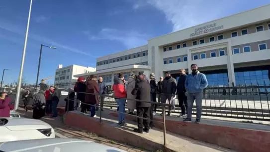 Çanakkale'de kuyumcunun gözaltı anı
