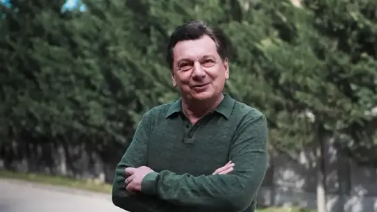 Vedat Milor’dan Çemen Kokusuna Göre İlişki Rehberi: Beğenmiyorsan Ayrıl!