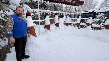 Kardan folklor ekibi sahne performansı