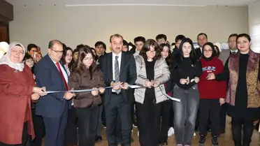 Trabzon’un geleneksel kıyafetleri sergileniyor