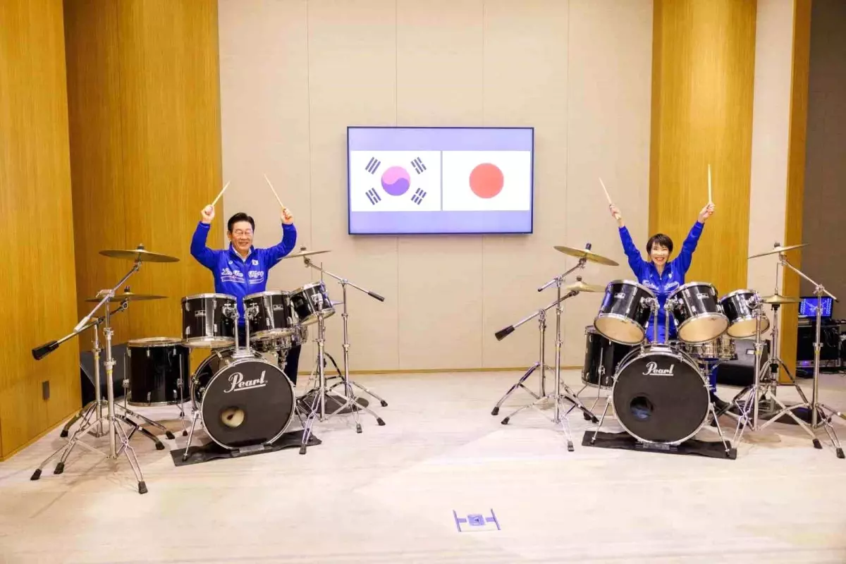 Japonya ve Güney Kore Liderleri K‑Pop Ritimleriyle Buluştu