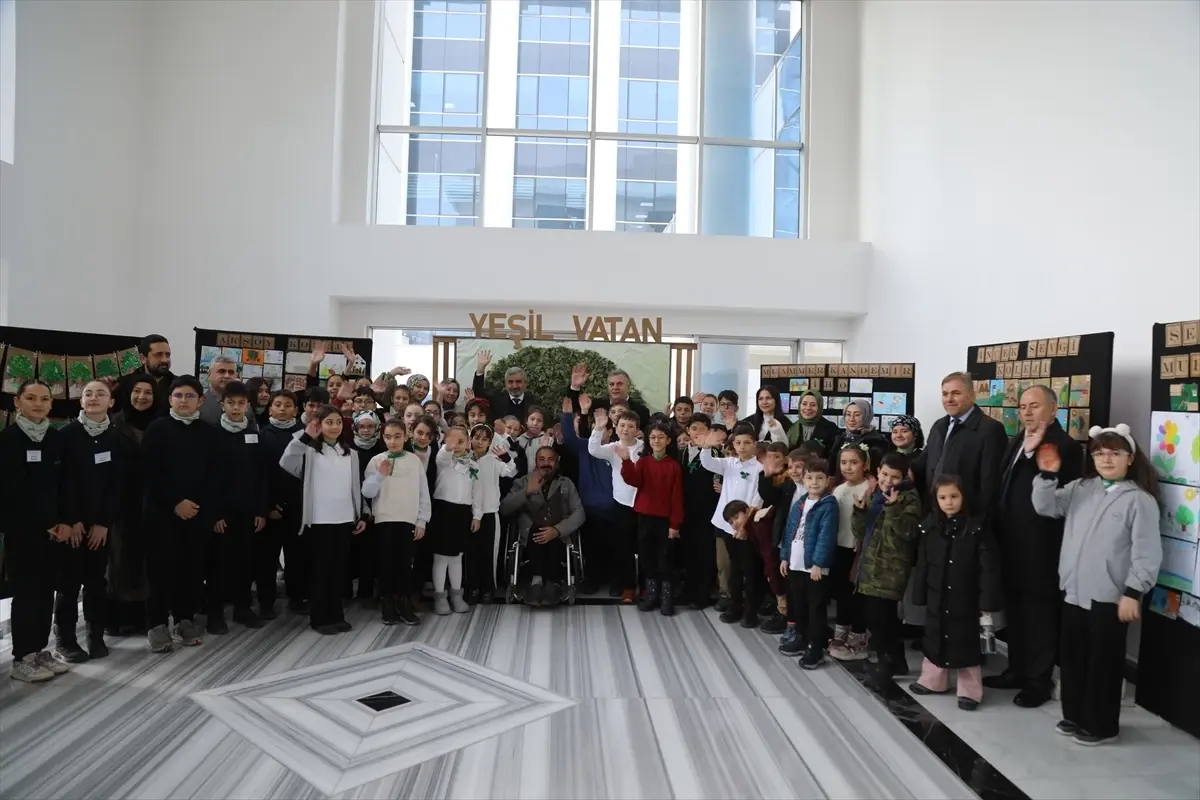 Çubuk'ta Posta Sanatı Sergisi: Aksoy Koleji'nden Çevre ve Doğa Odaklı Etkinlik