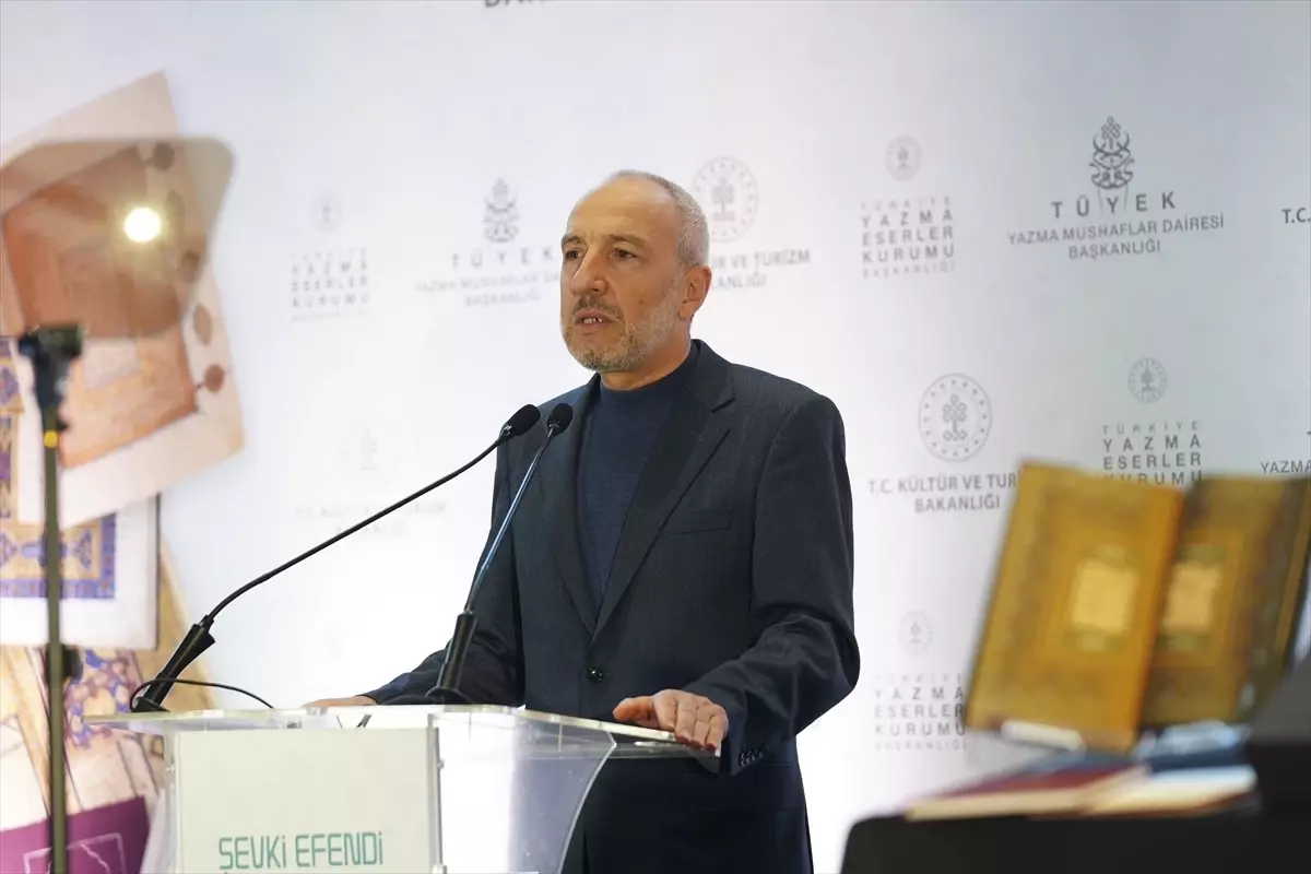 Şevki Efendi’nin Neshî Hat ile Hazırladığı Mushaf-ı Şerif, Sanat Dünyasına Sunuldu