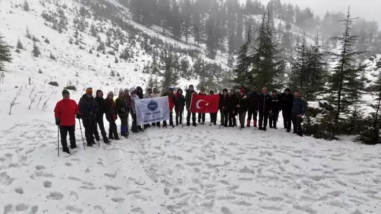 Armutoluğu Yaylası karla kaplı manzara