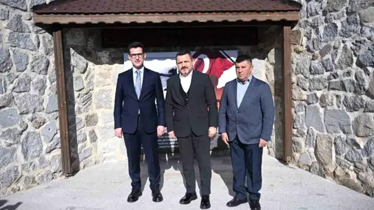 Yahya Çavuş heykelinin detaylı fotoğrafı