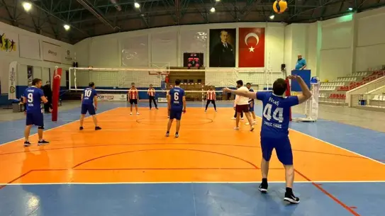 Voleybol maçı anı Malatya turnuvası
