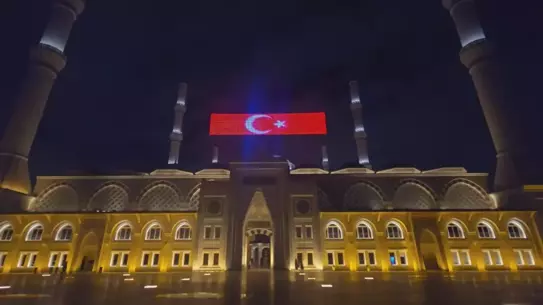 Çamlıca Camii'nde Miraç Kandili ibadeti