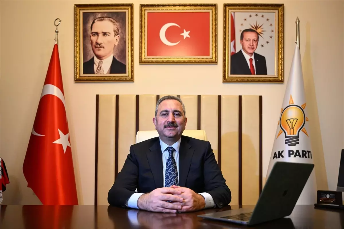 Abdulhamit Gül, AA’nın Yılın Kareleri Seçiminde Jürilik Yaptı