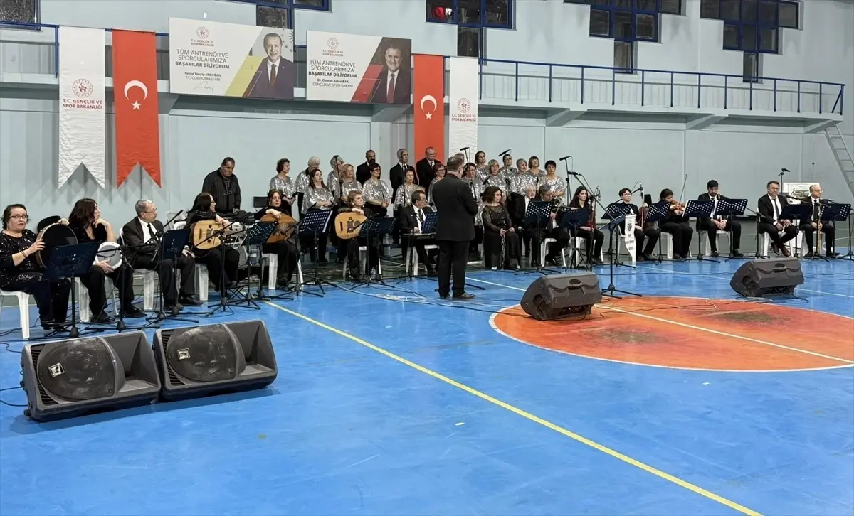 Durağan’da Türk Halk Müziği Gecesi: Belediye Başkanı Kültürün Rolünü Vurguladı