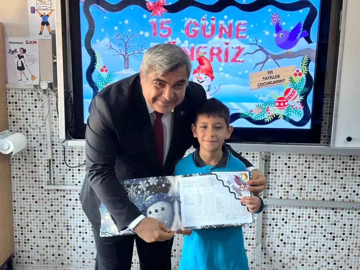 Afyonkarahisar’da 143 Bin Öğrenci Yarıyıl Tatiline Merhaba Dedi