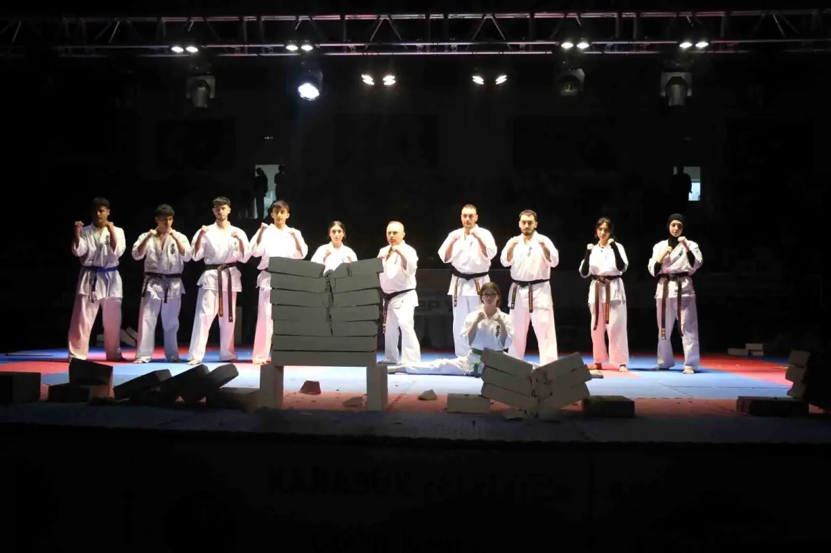 Karabük'te Türkiye Kyokushin Stil Karate Şampiyonası Heyecanı Başladı