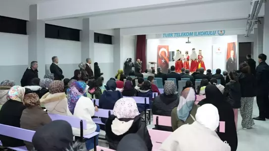 Çubuk'ta 18.737 Öğrenci Karnelerini Alırken Yarı Yıl Tatili Coşkusu