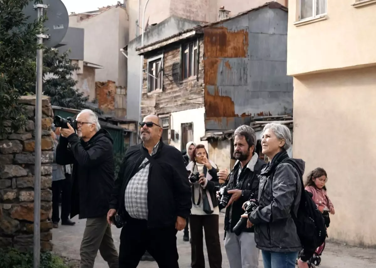 Tuzla'da Fotoğrafçılık Atölyesi: Sokaklarda Yaratıcı Çekim Deneyimi