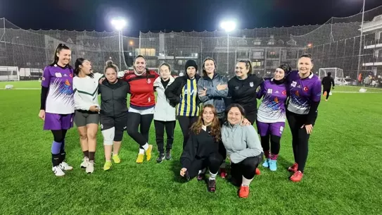 Marmaris'te Kadınlar Halı Sahada 9 Yıllık Futbol Tutkusunu Sürdürüyor